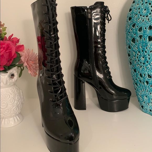 Black Platform Lace-Up Boots brand new never worn unfortunately too small for me - Picture 3 of 16